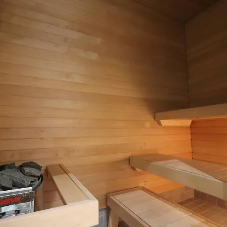 Spacious For 6 With Sauna Espoo